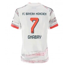 Bayern Munich Serge Gnabry #7 Bortatröja Dam 2025-26 Korta ärmar